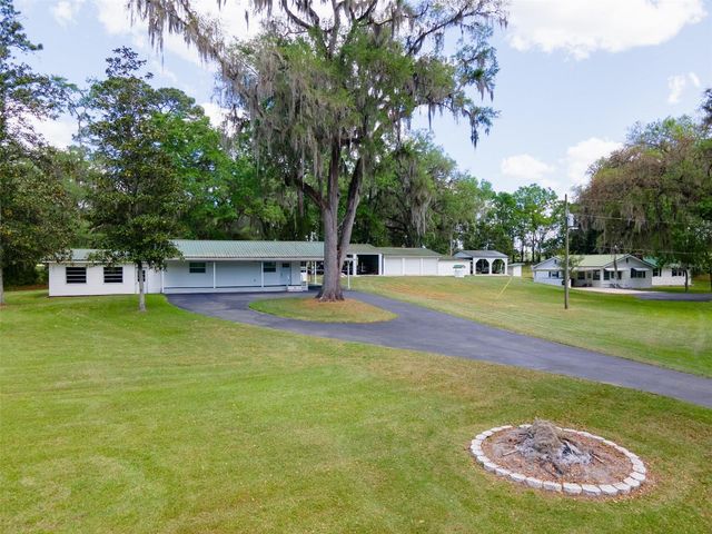 7893 S US HIGHWAY 441, Lake City, FL 32025