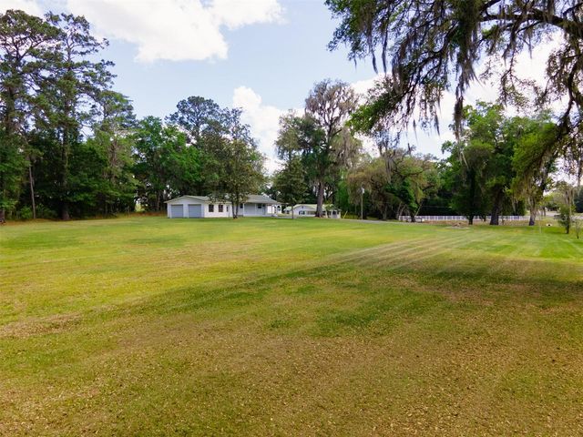 7893 S US HIGHWAY 441, Lake City, FL 32025