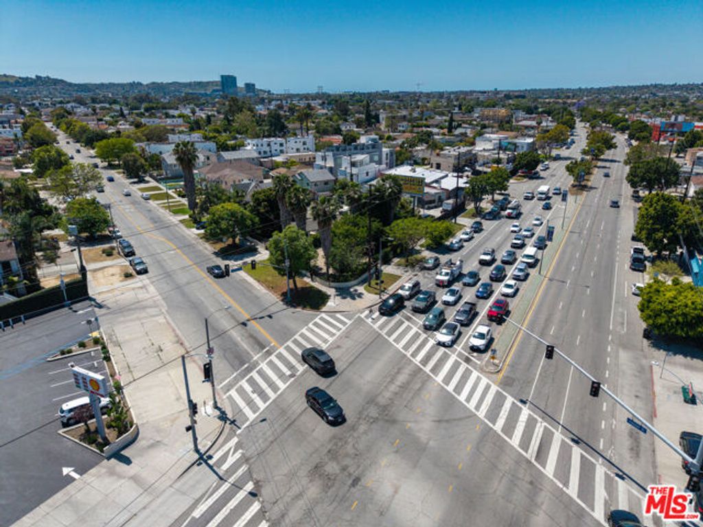 5506 Venice Boulevard, Los Angeles, CA 90019