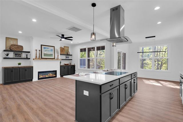 407 Blue Ridge Court, Westminster, SC 29693