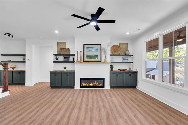 407 Blue Ridge Court, Westminster, SC 29693
