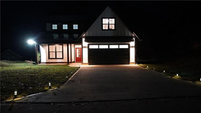 407 Blue Ridge Court, Westminster, SC 29693