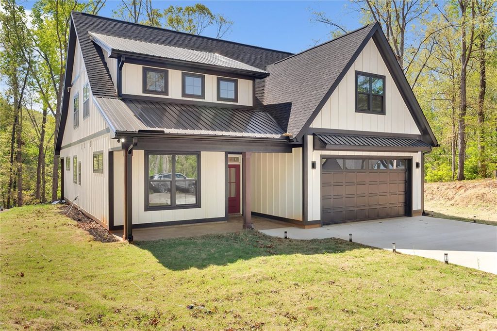 407 Blue Ridge Court, Westminster, SC 29693