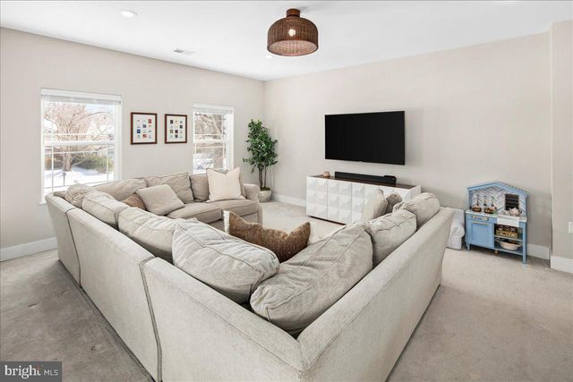 6404 13TH ST, Alexandria, VA 22307