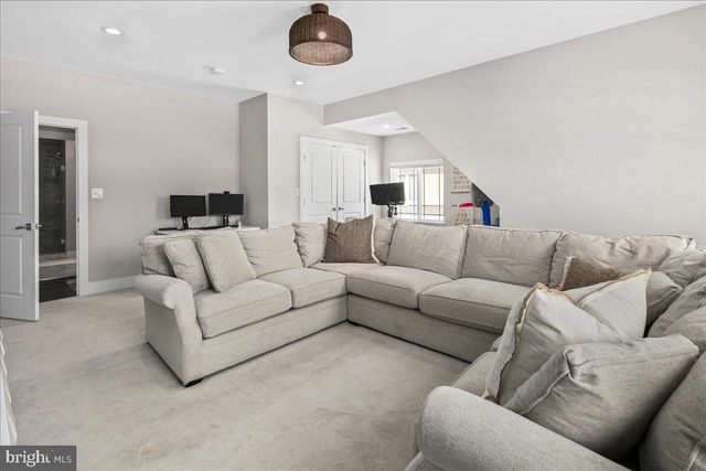 6404 13TH ST, Alexandria, VA 22307