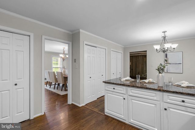 21717 GLENDALOUGH RD, Gaithersburg, MD 20882