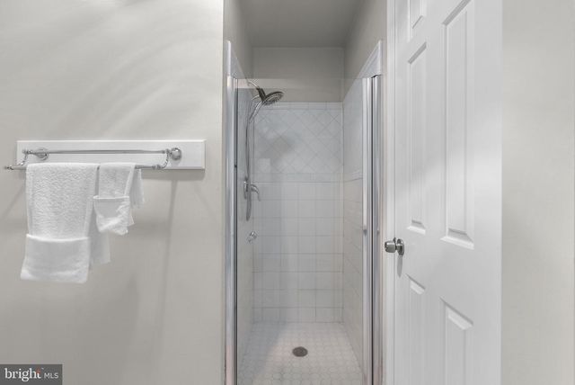 21717 GLENDALOUGH RD, Gaithersburg, MD 20882
