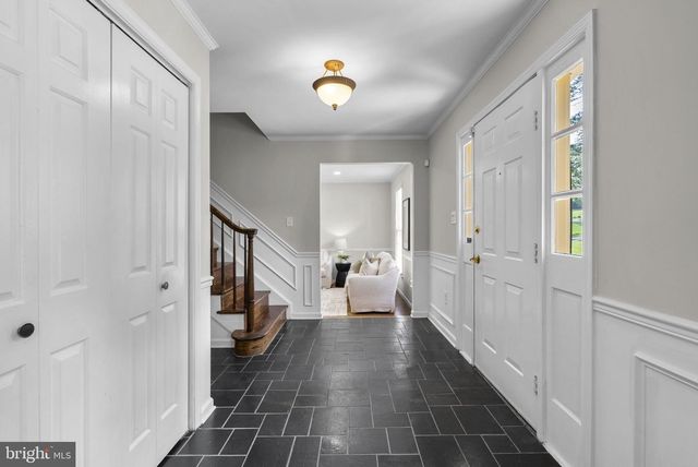 21717 GLENDALOUGH RD, Gaithersburg, MD 20882