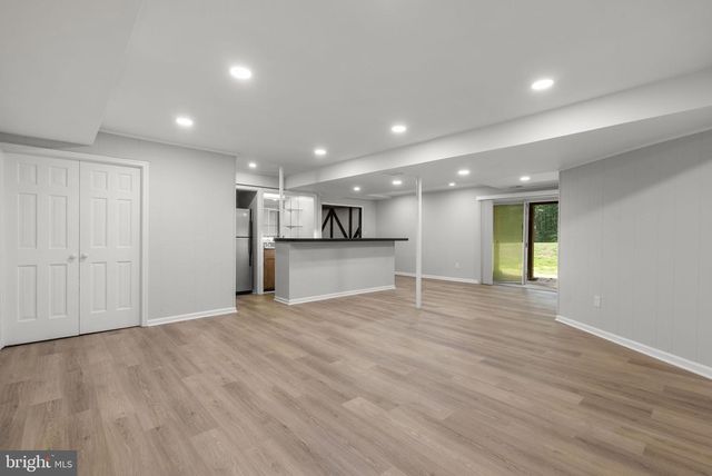 21717 GLENDALOUGH RD, Gaithersburg, MD 20882