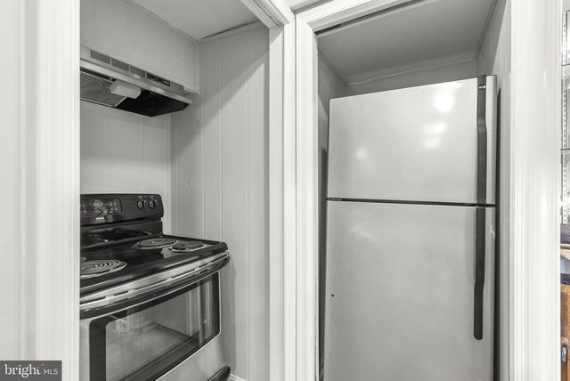 21717 GLENDALOUGH RD, Gaithersburg, MD 20882