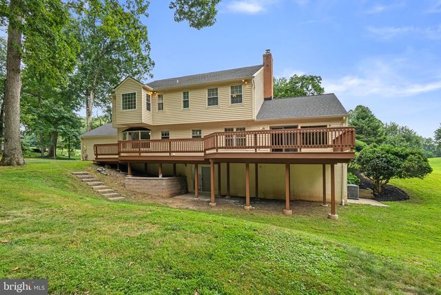 21717 GLENDALOUGH RD, Gaithersburg, MD 20882