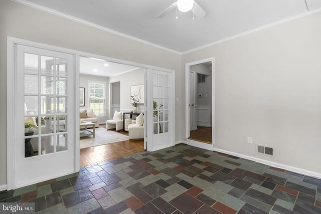 21717 GLENDALOUGH RD, Gaithersburg, MD 20882