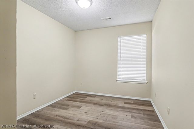 821 S 39th Street, Van Buren, AR 72956