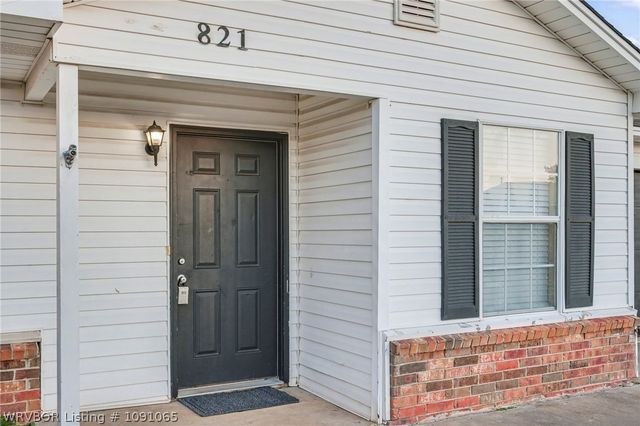 821 S 39th Street, Van Buren, AR 72956