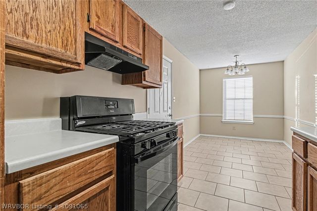 821 S 39th Street, Van Buren, AR 72956