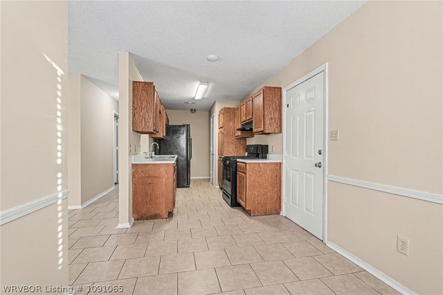 821 S 39th Street, Van Buren, AR 72956