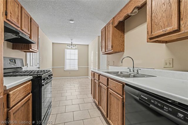 821 S 39th Street, Van Buren, AR 72956