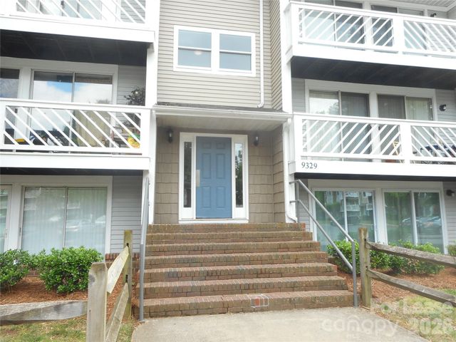 9329 Old Concord Road M, Charlotte, NC 28213