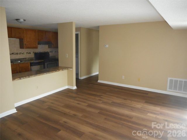 9329 Old Concord Road M, Charlotte, NC 28213
