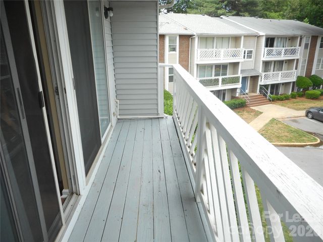 9329 Old Concord Road M, Charlotte, NC 28213