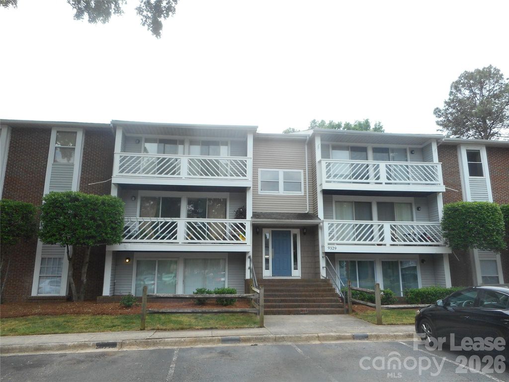 9329 Old Concord Road M, Charlotte, NC 28213