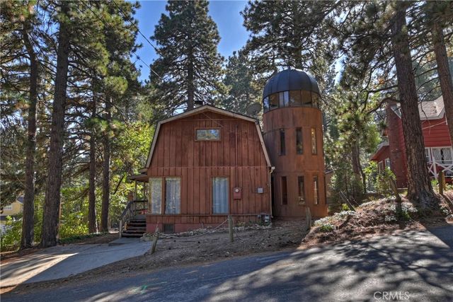 31867 Wagon Wheel Drive, Running Springs, CA 92382