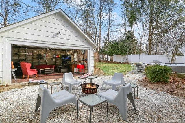 61 Hillandale Road, Westport, CT 06880