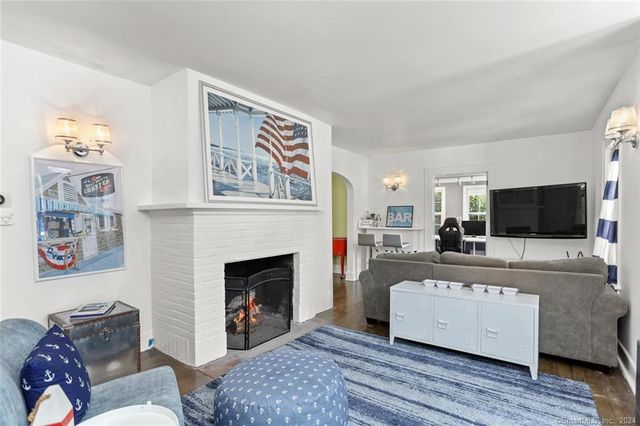 61 Hillandale Road, Westport, CT 06880