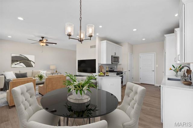 505 Wheatfield Circle, O'fallon, MO 63385