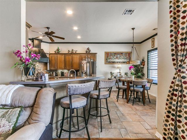 305 Hamptonridge Road, Edmond, OK 73034