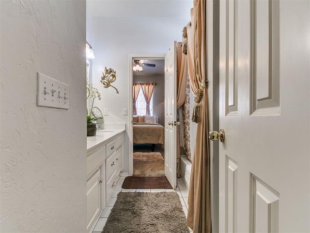 305 Hamptonridge Road, Edmond, OK 73034