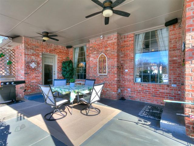 305 Hamptonridge Road, Edmond, OK 73034