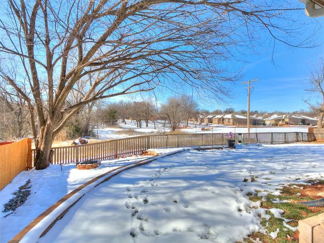 305 Hamptonridge Road, Edmond, OK 73034