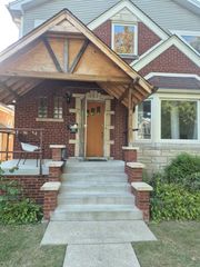 4138 N Parkside Avenue 1, Chicago, IL 60634