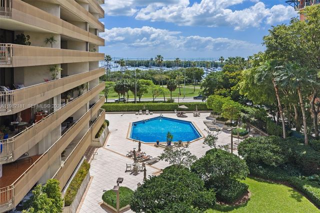 2901 S Bayshore Dr 8E, Coconut Grove, FL 33133