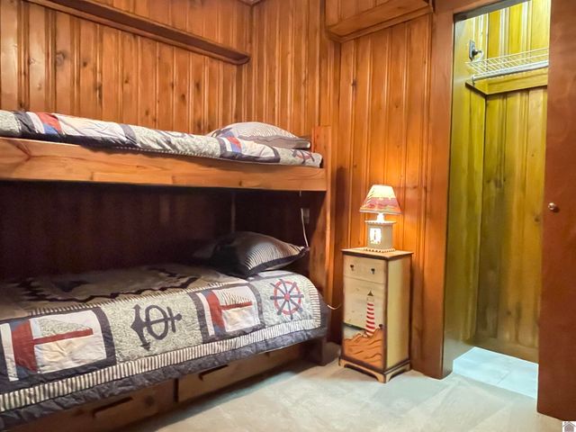 98 S Lakeshore Dr, Cadiz, KY 42211