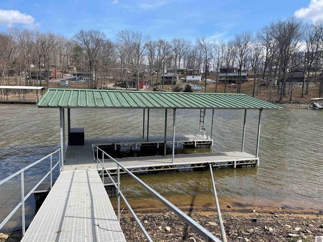 98 S Lakeshore Dr, Cadiz, KY 42211