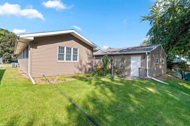 1210 BUCHANAN STREET, Little Chute, WI 54140