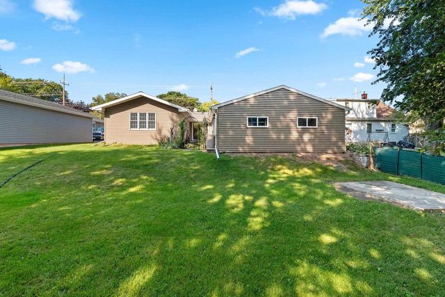 1210 BUCHANAN STREET, Little Chute, WI 54140