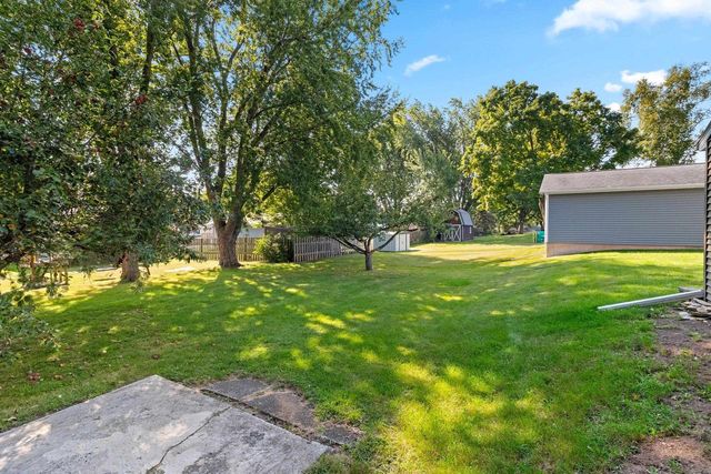 1210 BUCHANAN STREET, Little Chute, WI 54140