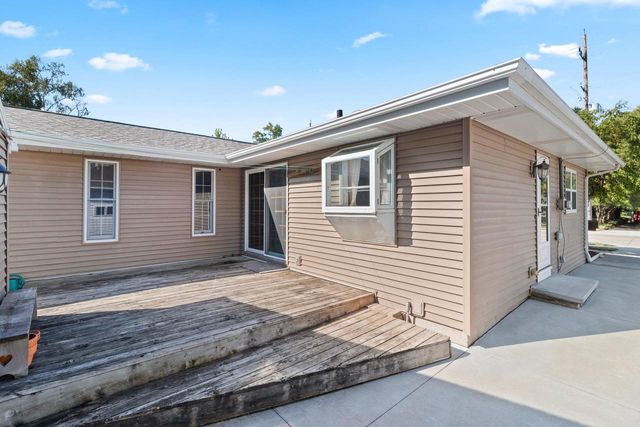 1210 BUCHANAN STREET, Little Chute, WI 54140
