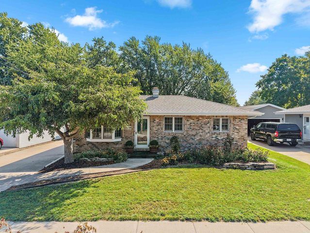 1210 BUCHANAN STREET, Little Chute, WI 54140