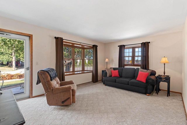 1210 BUCHANAN STREET, Little Chute, WI 54140