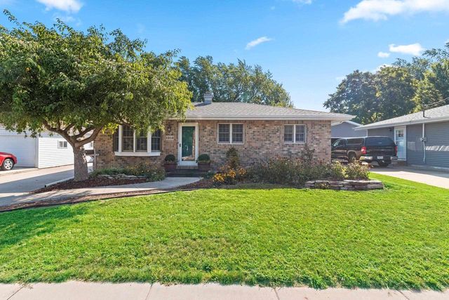 1210 BUCHANAN STREET, Little Chute, WI 54140