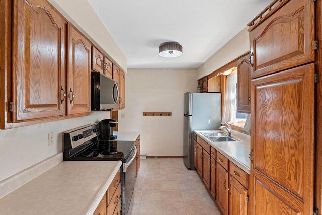 1210 BUCHANAN STREET, Little Chute, WI 54140