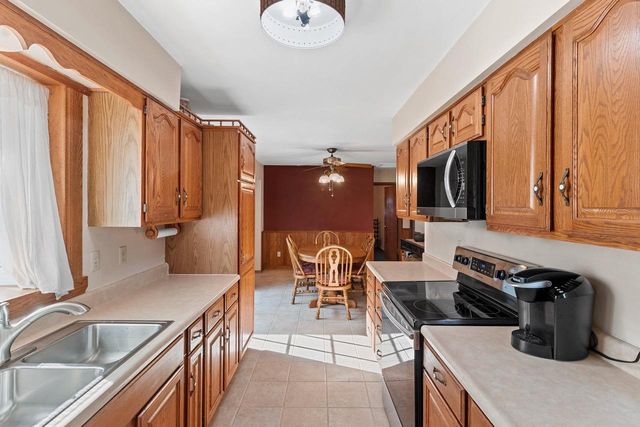 1210 BUCHANAN STREET, Little Chute, WI 54140