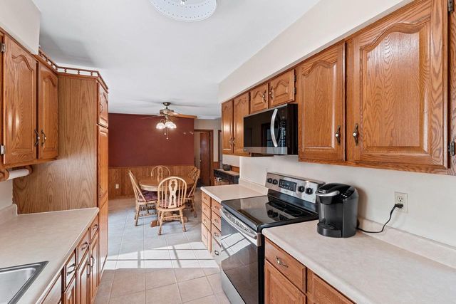 1210 BUCHANAN STREET, Little Chute, WI 54140