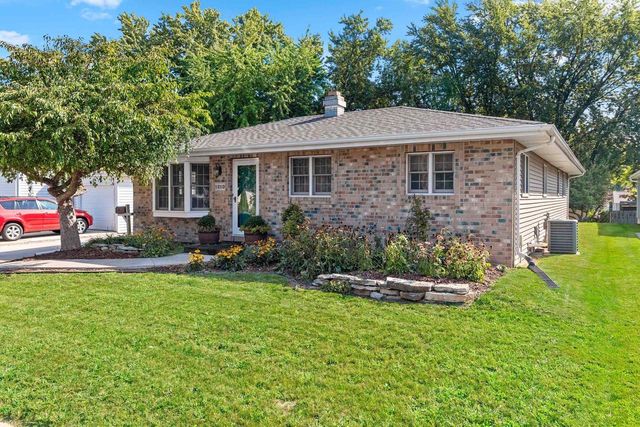 1210 BUCHANAN STREET, Little Chute, WI 54140