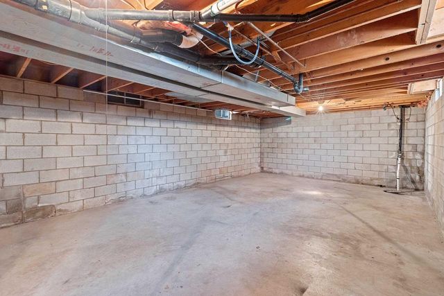 1210 BUCHANAN STREET, Little Chute, WI 54140