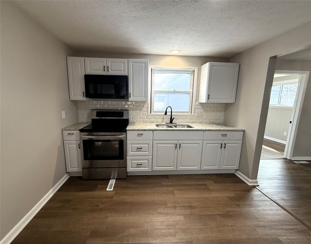 12336 LESLIE Road, Meadville, PA 16335